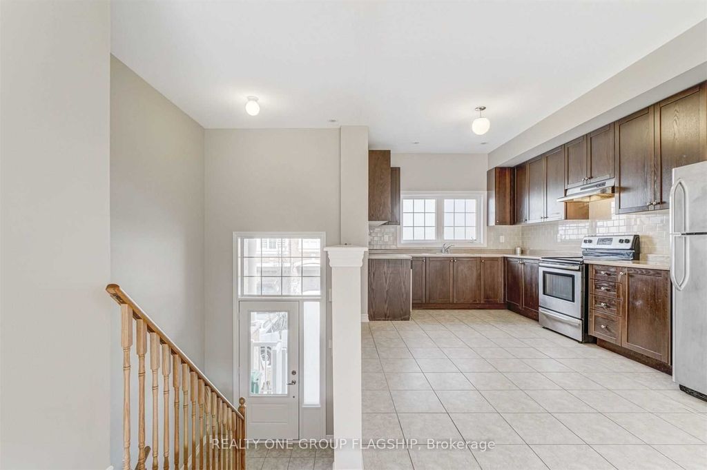 Photo of 51 Aspen Hills Road, Brampton, ON L6Y 6E4 (MLS # W12705236)