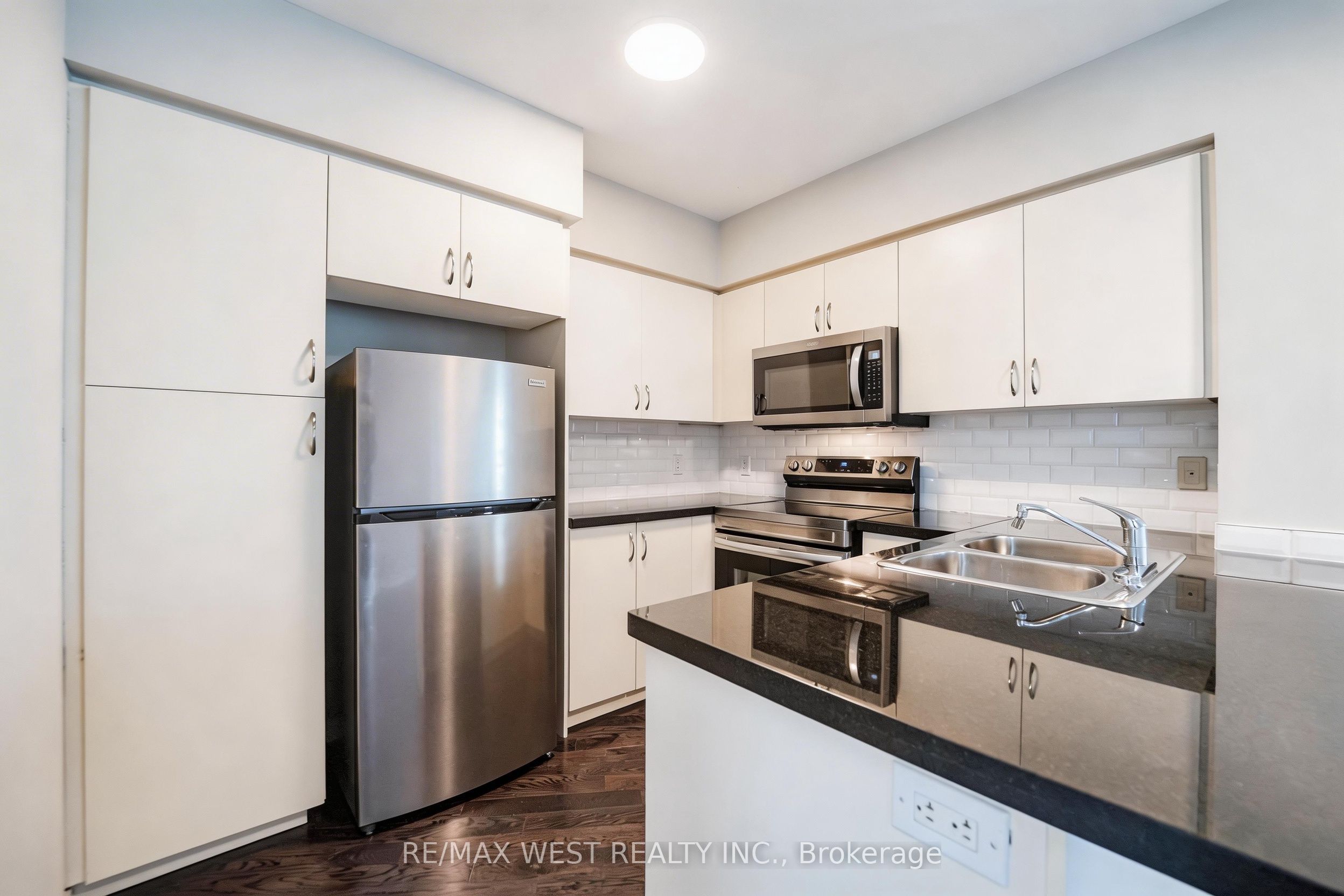 15 Legion Road 607