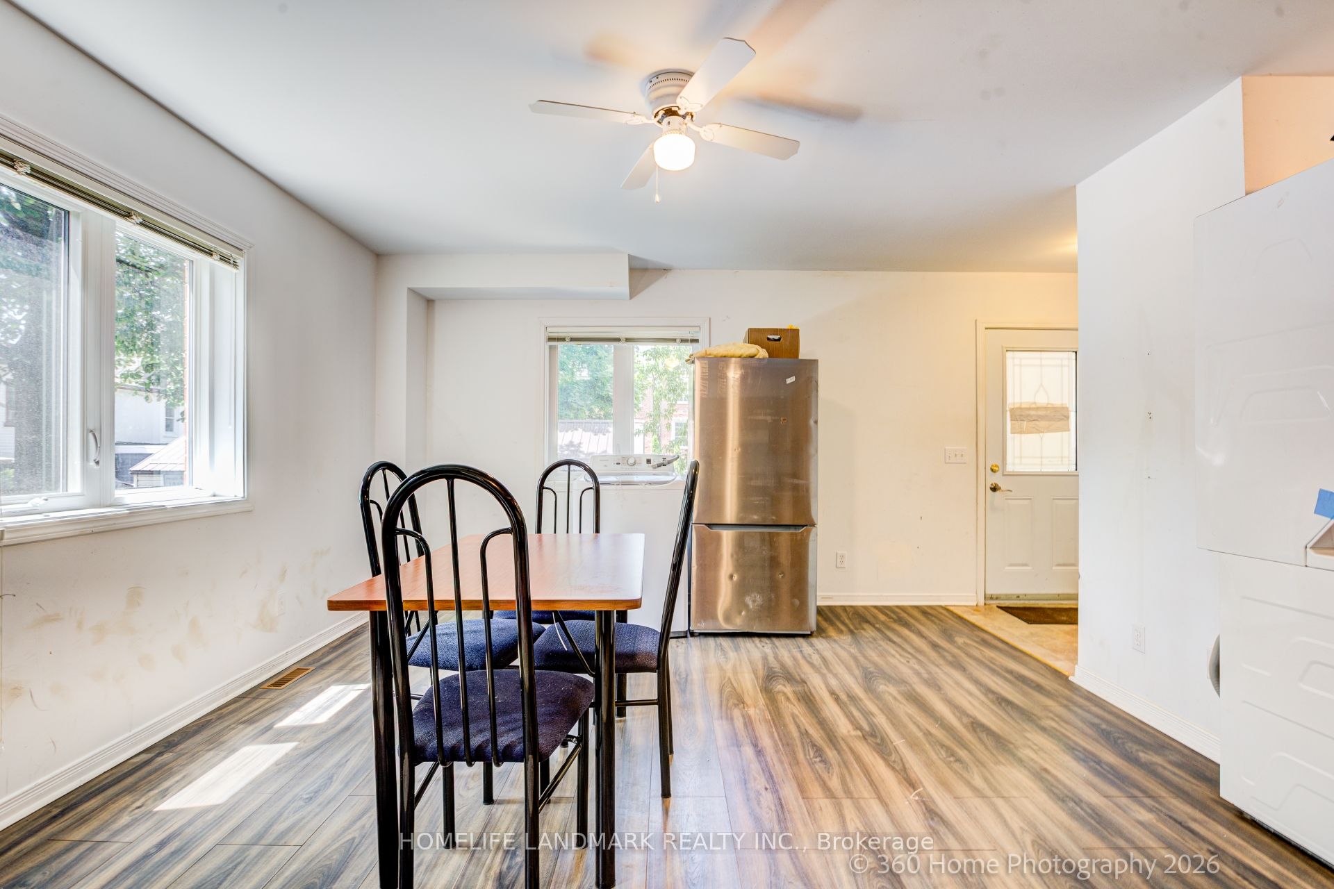 736 Kingston Road 3
