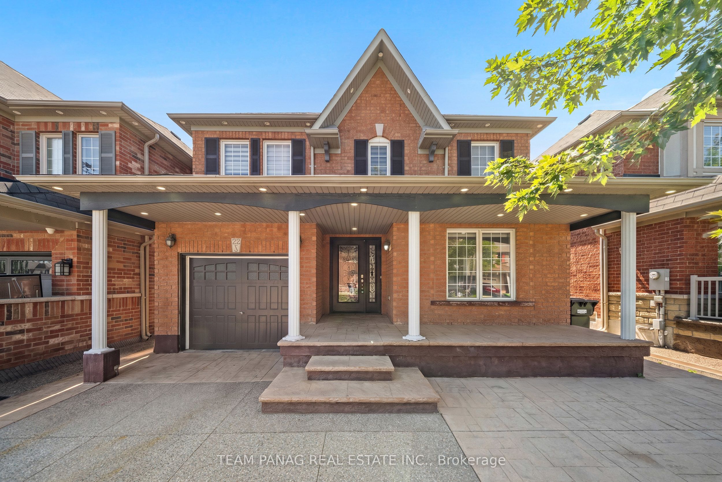 22 Beresford Crescent