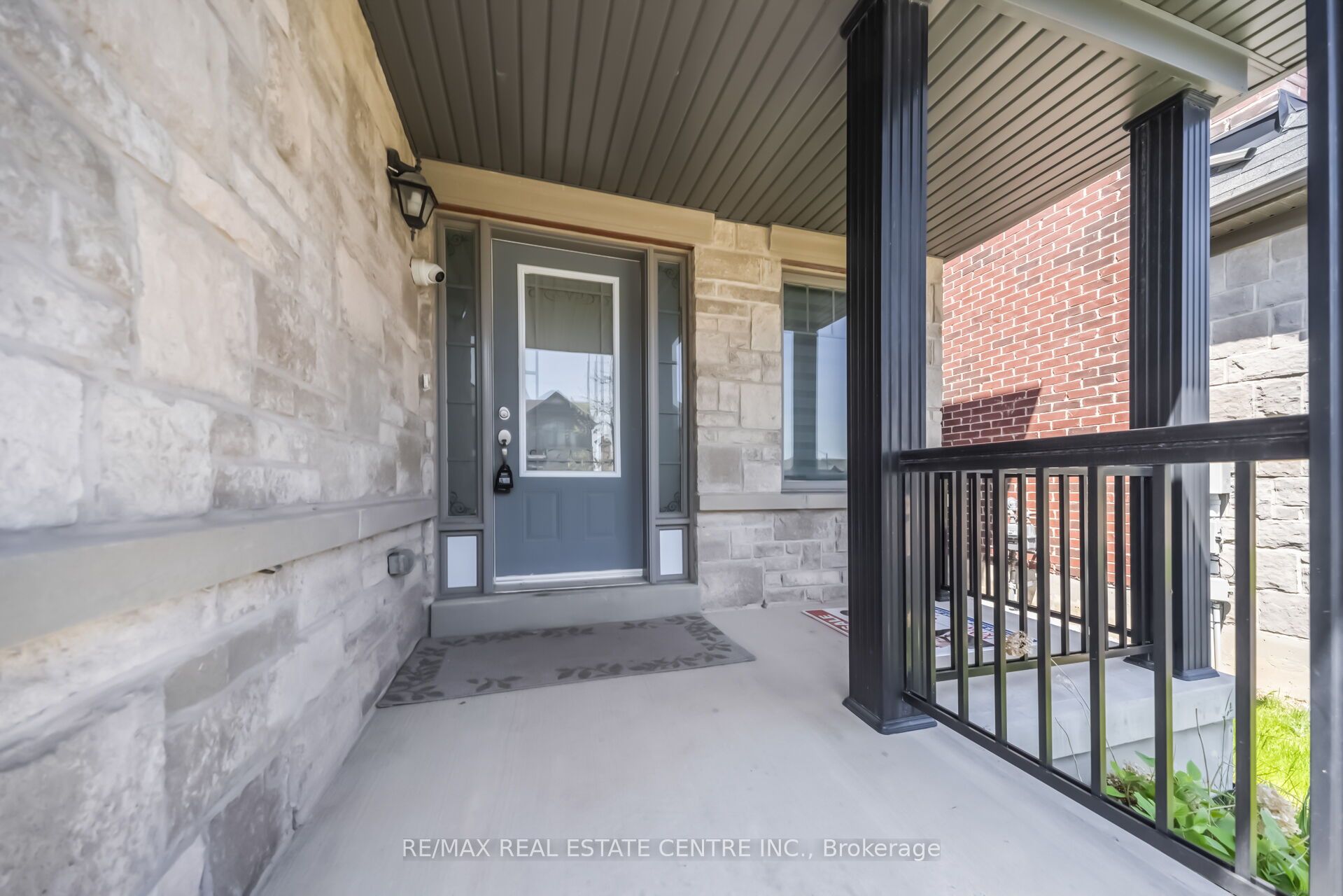 3 Prairie Creek Crescent