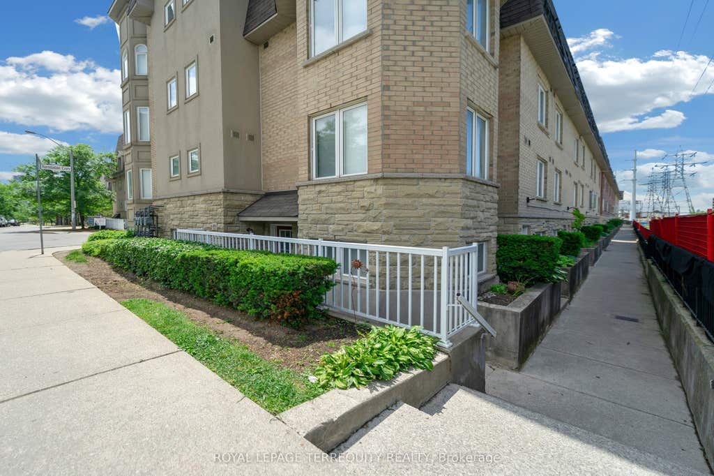 Photo of 75 Turntable Crescent #124, Toronto, ON M6H 4K9 (MLS # W13440240)