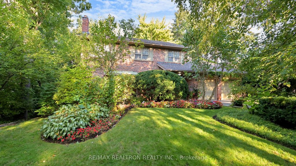 Photo of 1 Vyner Road, Toronto, ON M2L 2N3 (MLS # C12452887)