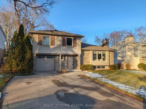 12 Courtham Avenue Markham ON L3T 1G3