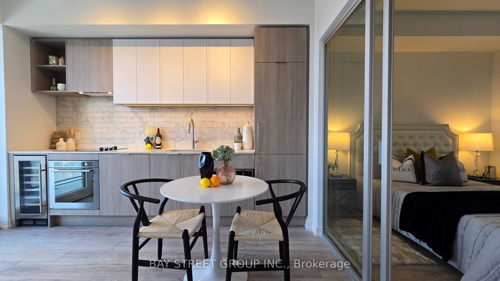 Photo of 2020 Bathurst Street #1909, Toronto, ON M5P 0A6 (MLS # C12670472)