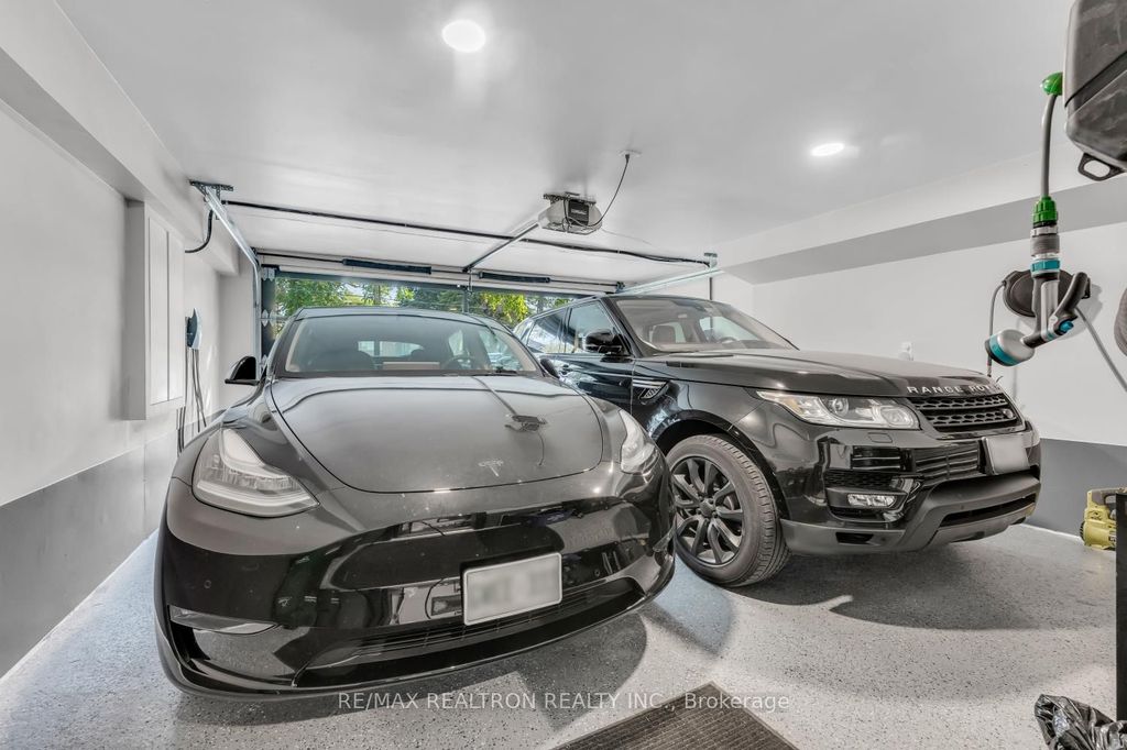 Photo of 156 Garden Avenue, Richmond Hill, ON L4C 6M2 (MLS # N12455680)