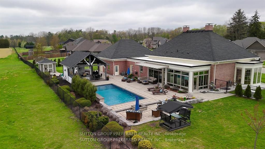 13 River Oaks Drive
