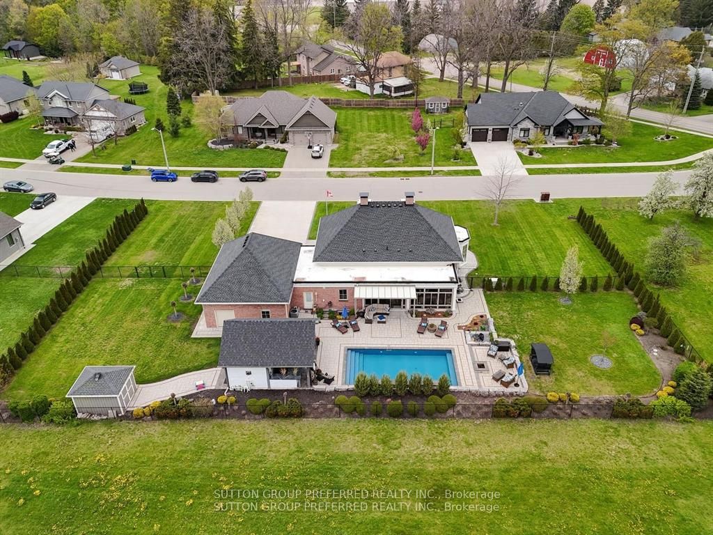 13 River Oaks Drive