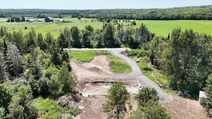Photo 1 of 29 — 69 Miller Road, Magnetawan, ON P0A 1Z0