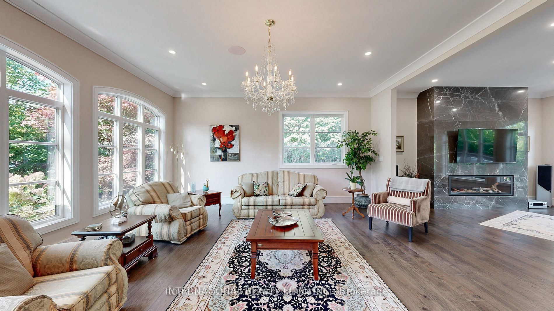 1286 Cambridge Drive