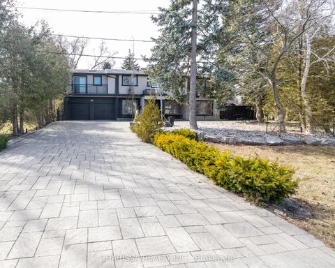 60 Belvedere Drive Oakville ON L6L 4B6