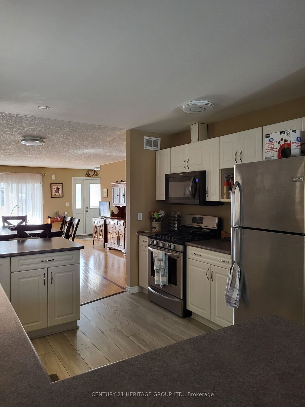 Photo of 71 Finch Drive, Belleville, ON K8P 5L4 (MLS # X12955670)