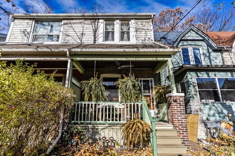 152 Oakcrest Avenue Toronto ON M4C 1C1