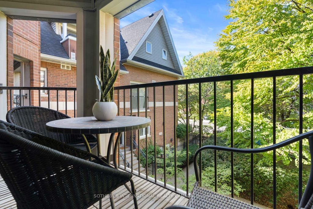 Photo of 217 St. George Street #6, Toronto, ON M5R 3S7 (MLS # C12450533)