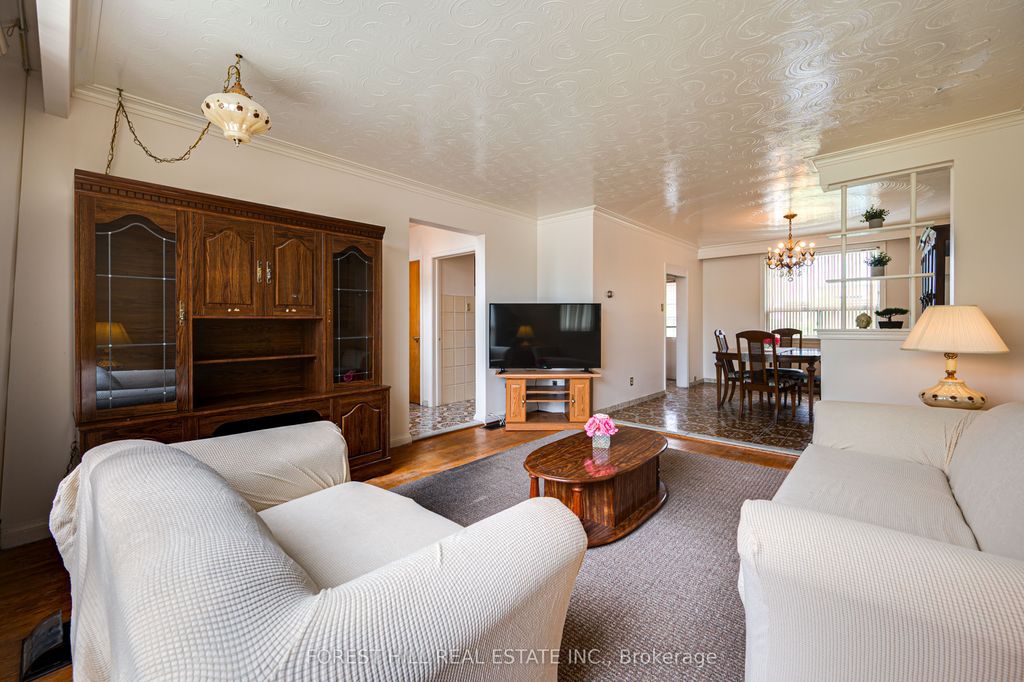 Photo of 73 Talent Crescent, Toronto, ON M9M 2N5 (MLS # W12908232)