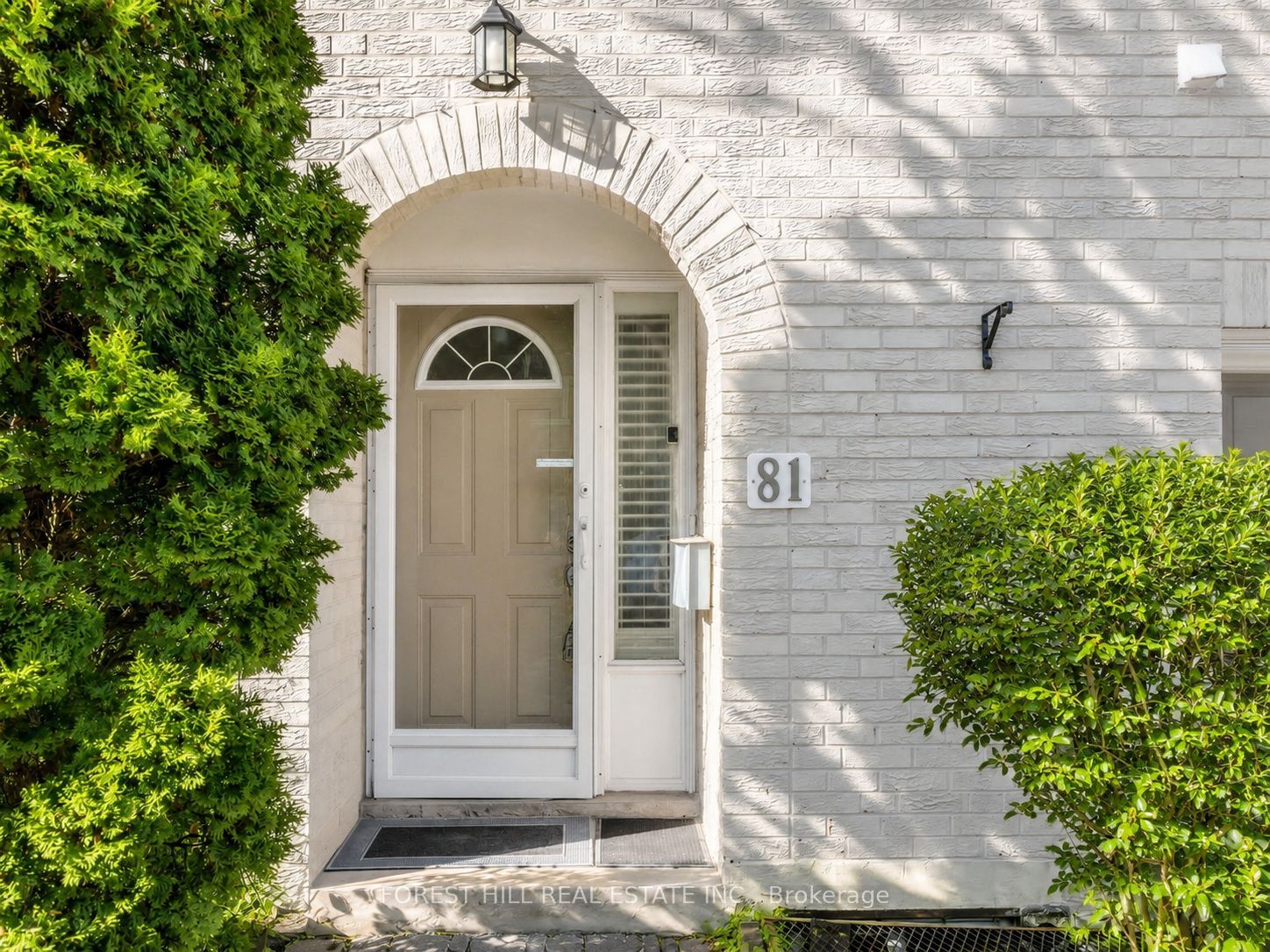 Photo 1 of 33 — 81 Scenic Mill Way, Toronto, ON M2L 1S9