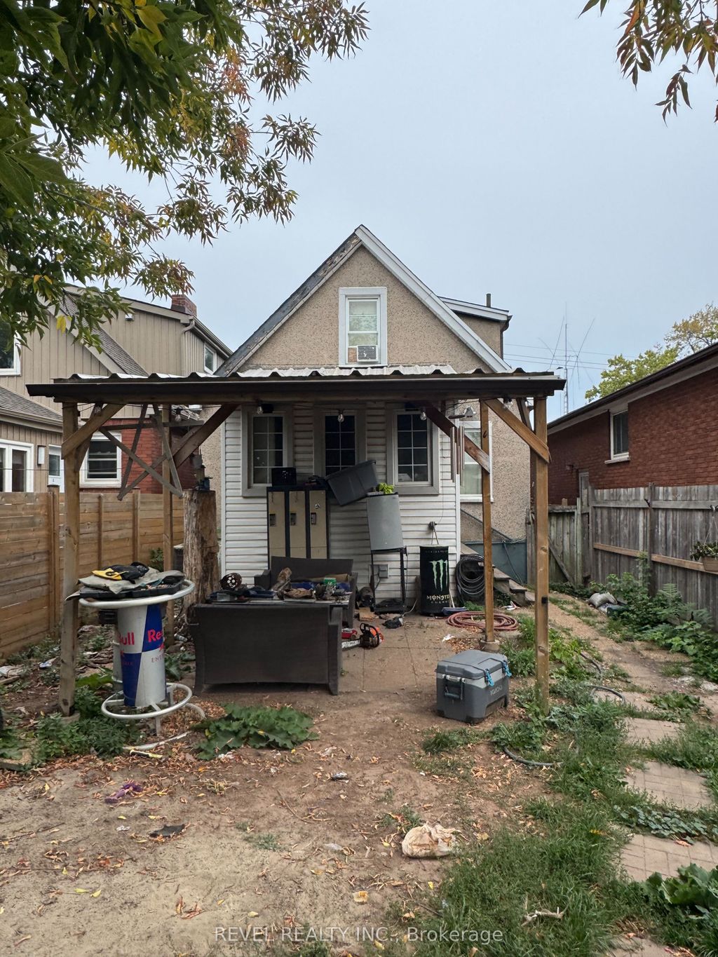 Photo of 82 Cambridge Avenue, Hamilton, ON L8H 1T6 (MLS # X12569976)