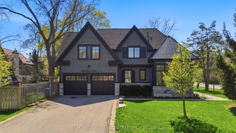 36 Veronica Drive Mississauga ON L5G 2B2