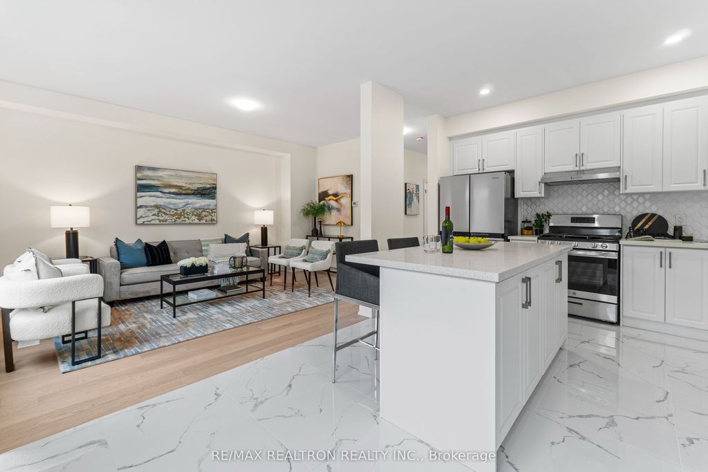 Photo of 2003 Georgina Court, Burlington, ON L7L 7B6 (MLS # W12704614)