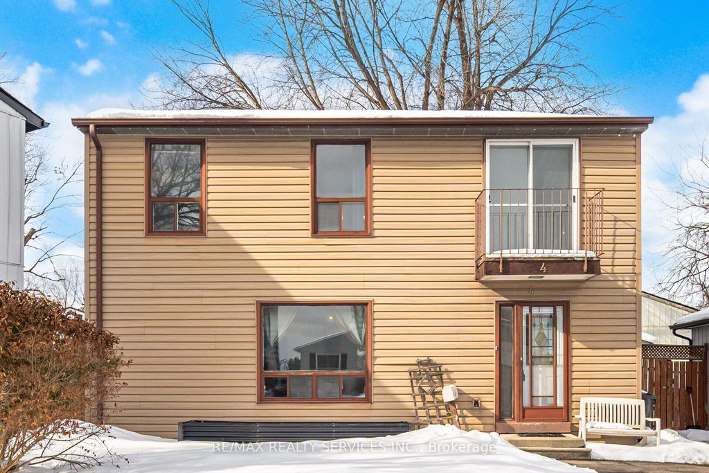 Photo of 4 Huntington Court, Brampton, ON L6S 1S4 (MLS # W12808406)