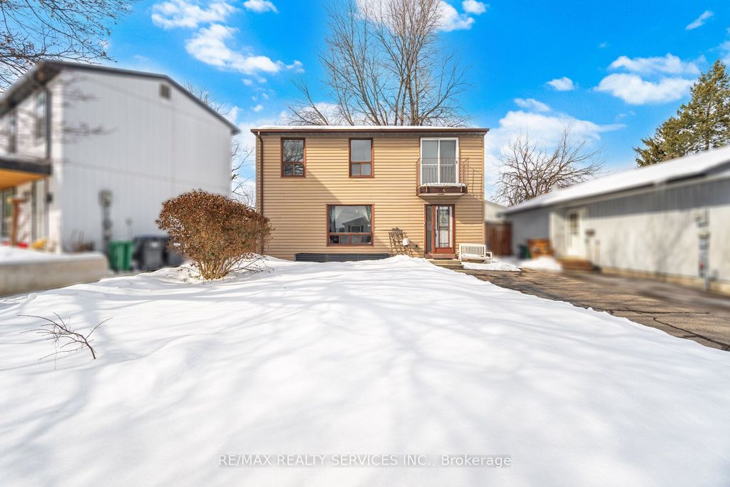 Photo of 4 Huntington Court, Brampton, ON L6S 1S4 (MLS # W12808406)