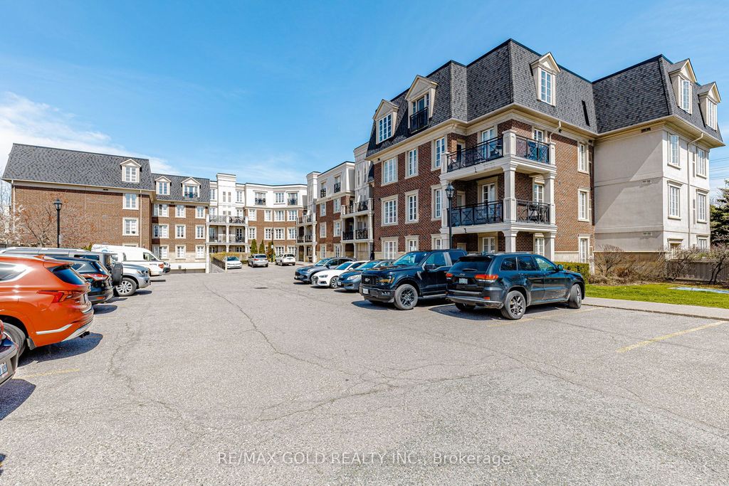 Photo of 3351 Cawthra Road #223, Mississauga, ON L5A 4N5 (MLS # W13050970)