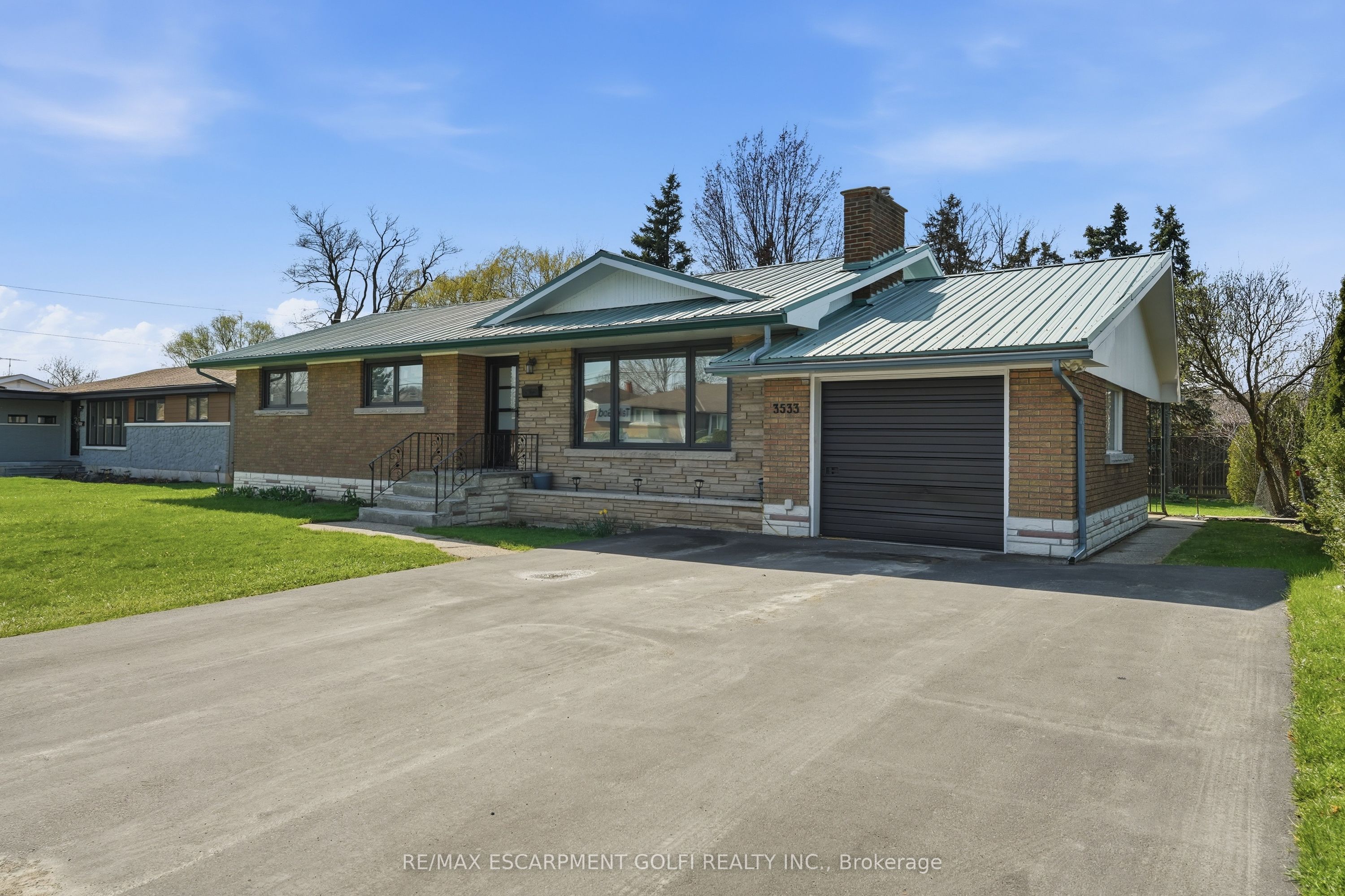 3533 Dorchester Road