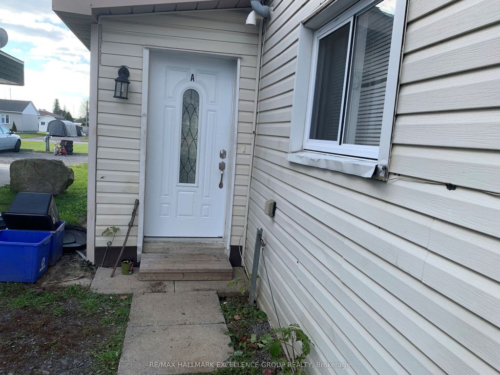 Photo of 3778 Champlain Street, Clarence-Rockland, ON K0A 1E0 (MLS # X12647344)
