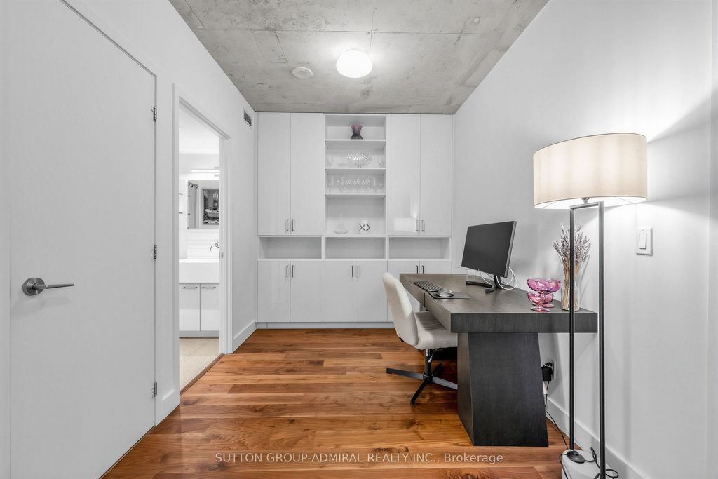 Photo of 55 Stewart Street S #907, Toronto, ON M5V 2V1 (MLS # C12978668)
