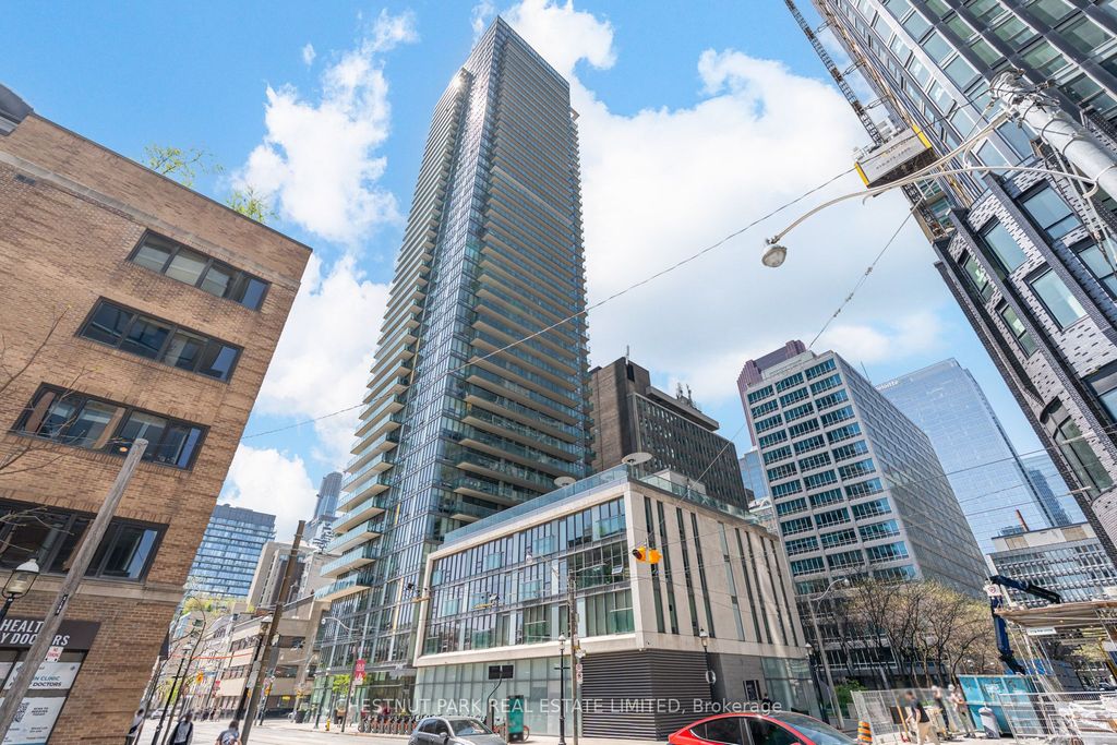 Photo of 33 Lombard Street #2509, Toronto, ON M5C 3H8 (MLS # C13154988)