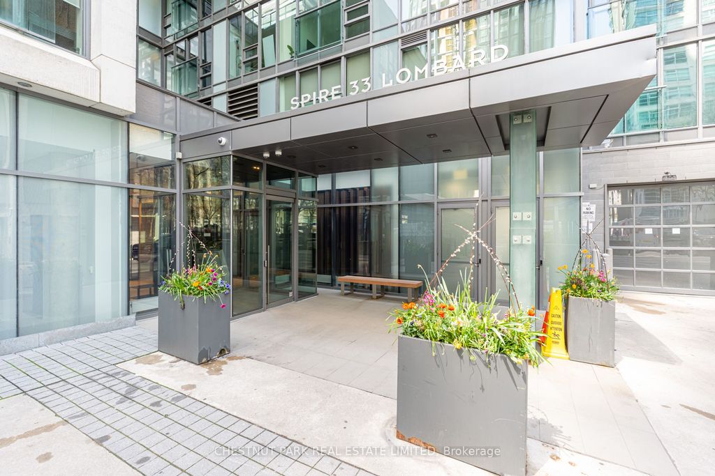 Photo of 33 Lombard Street #2509, Toronto, ON M5C 3H8 (MLS # C13154988)