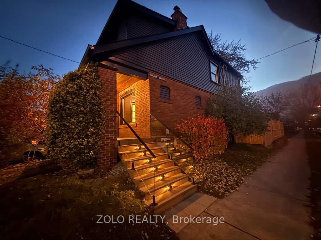 Photo of 98 Woodmount Avenue, Toronto, ON M4C 3Y2 (MLS # E13212072)