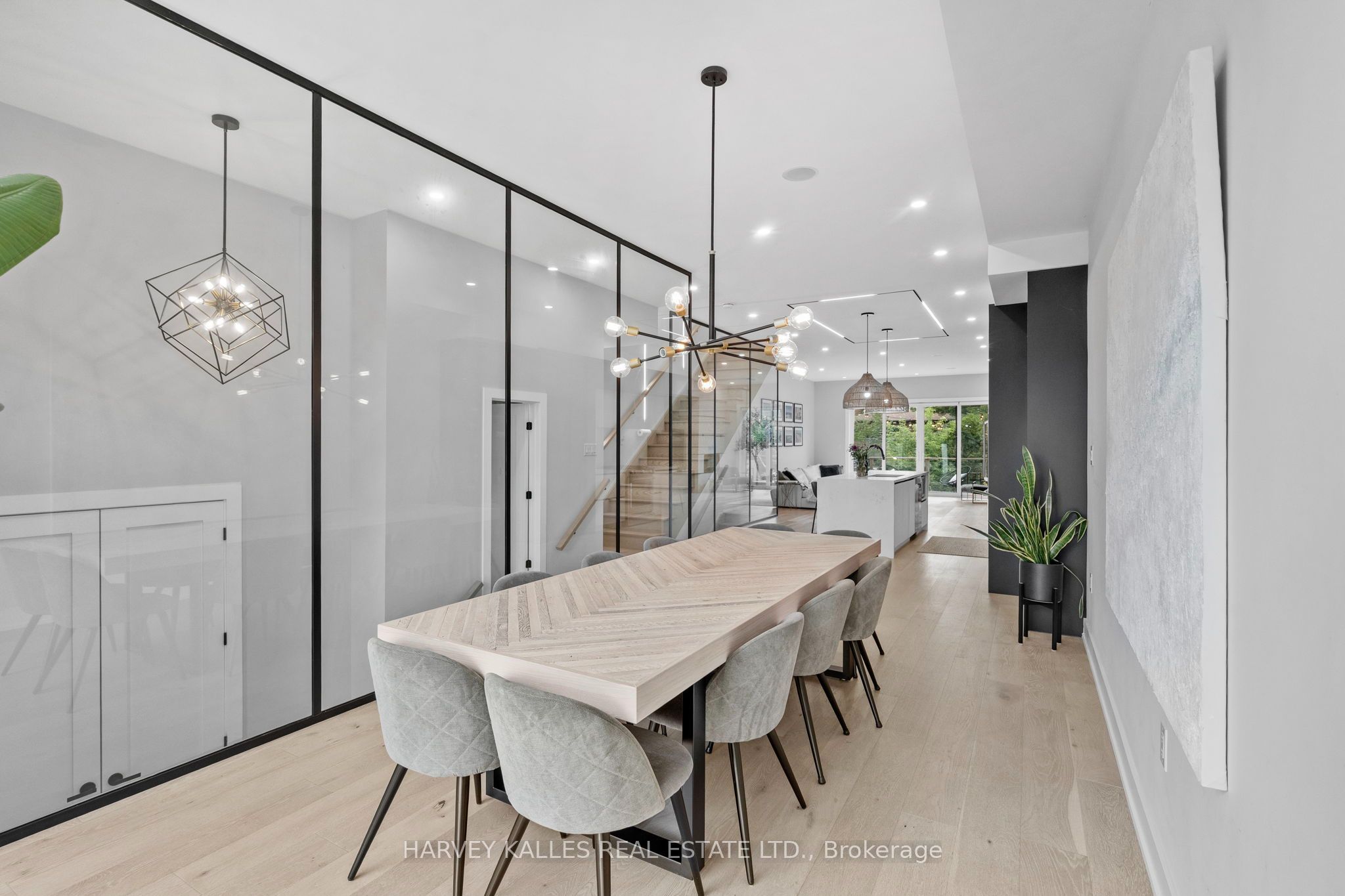 32 Albright Avenue