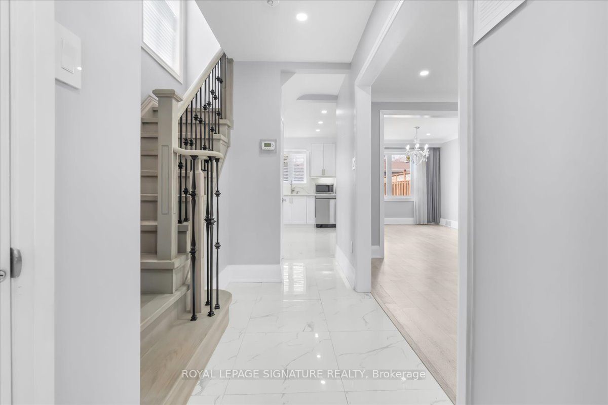 90A Bicknell Avenue