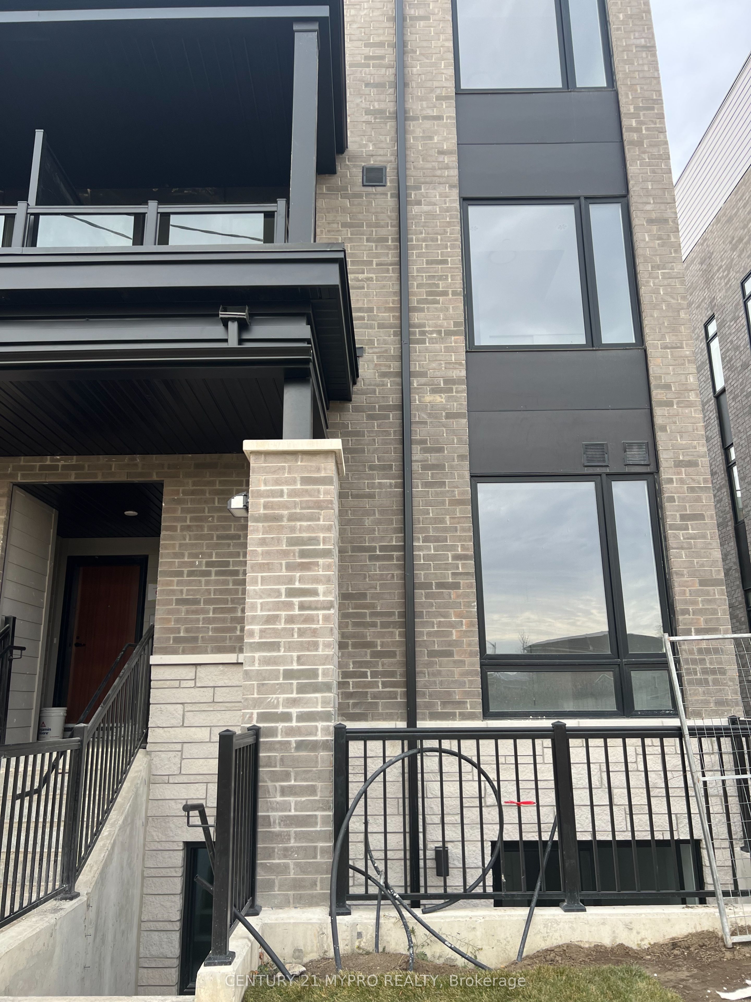 109 Marydale Avenue 17