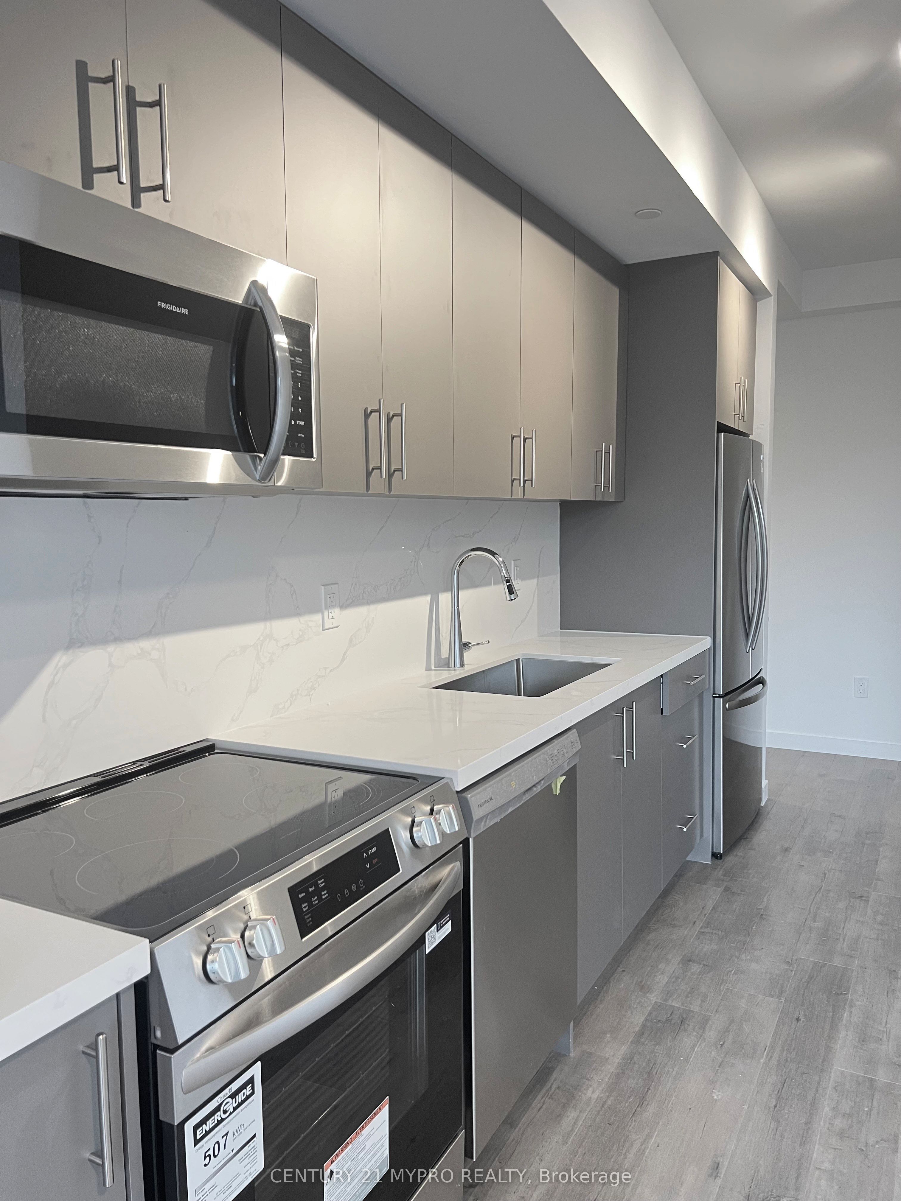 109 Marydale Avenue 17