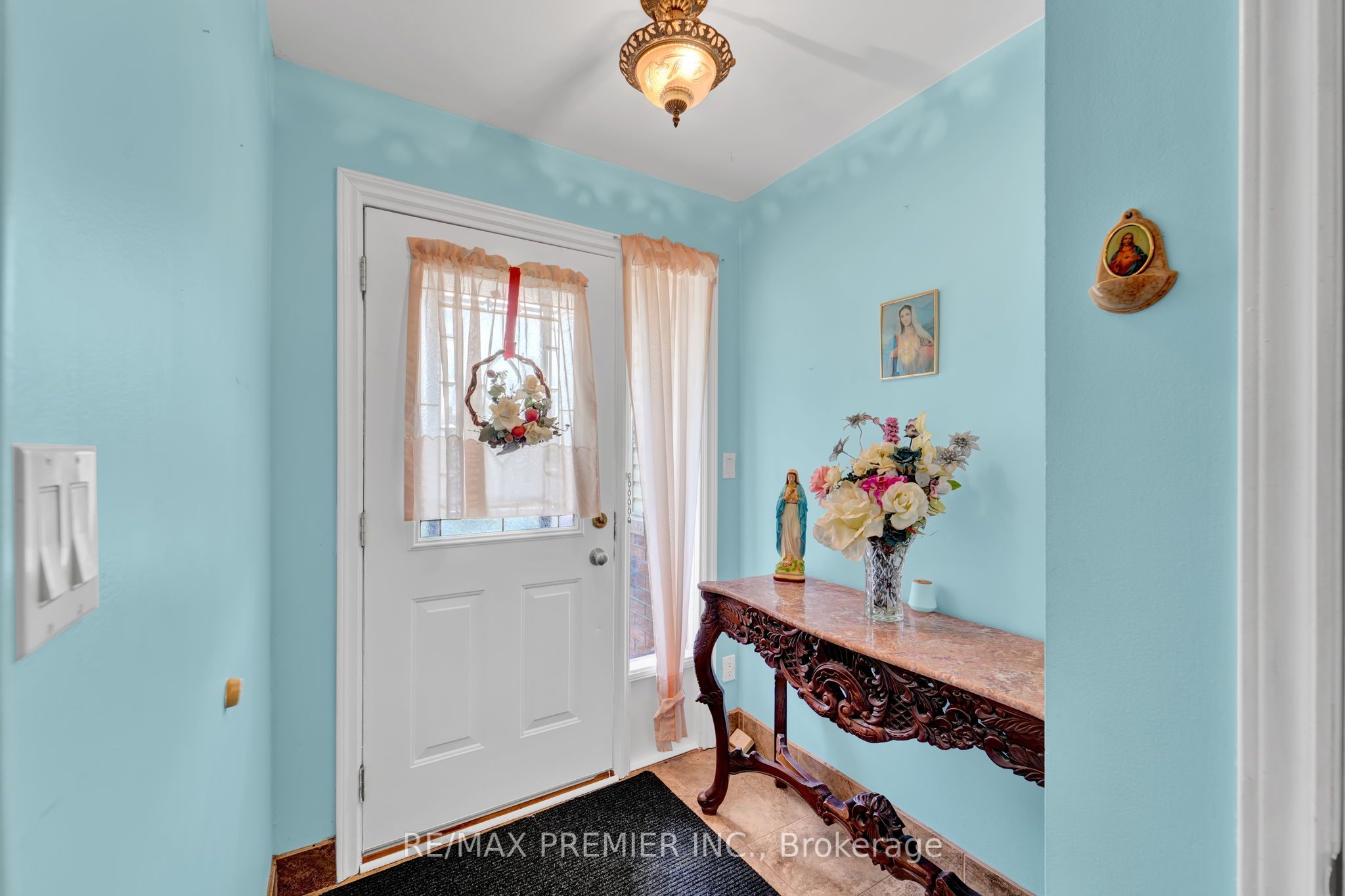 352 Uxbridge Pickering Tline Road