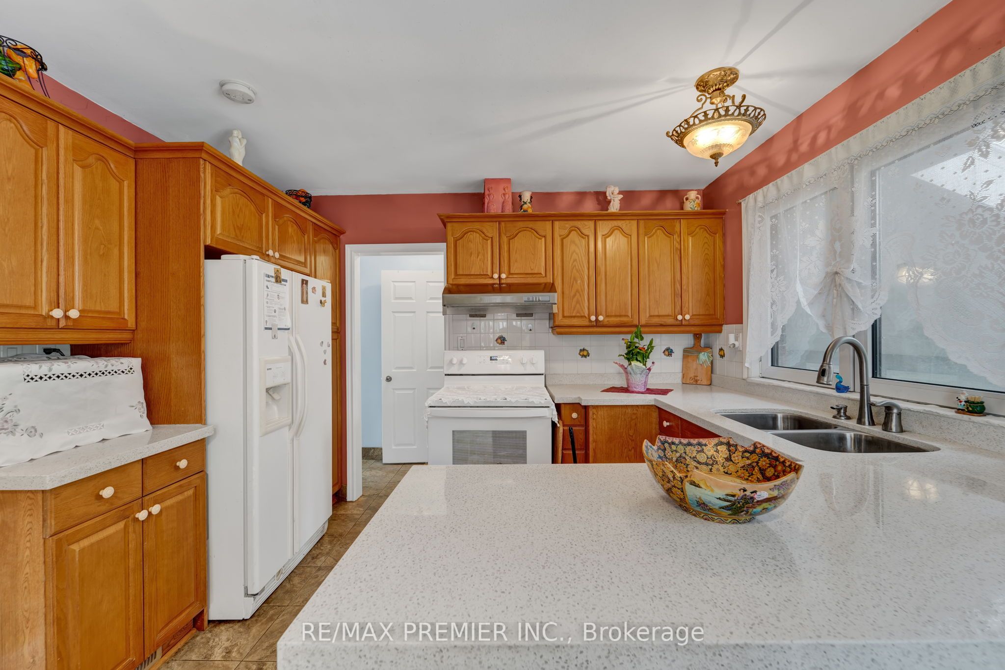 352 Uxbridge Pickering Tline Road