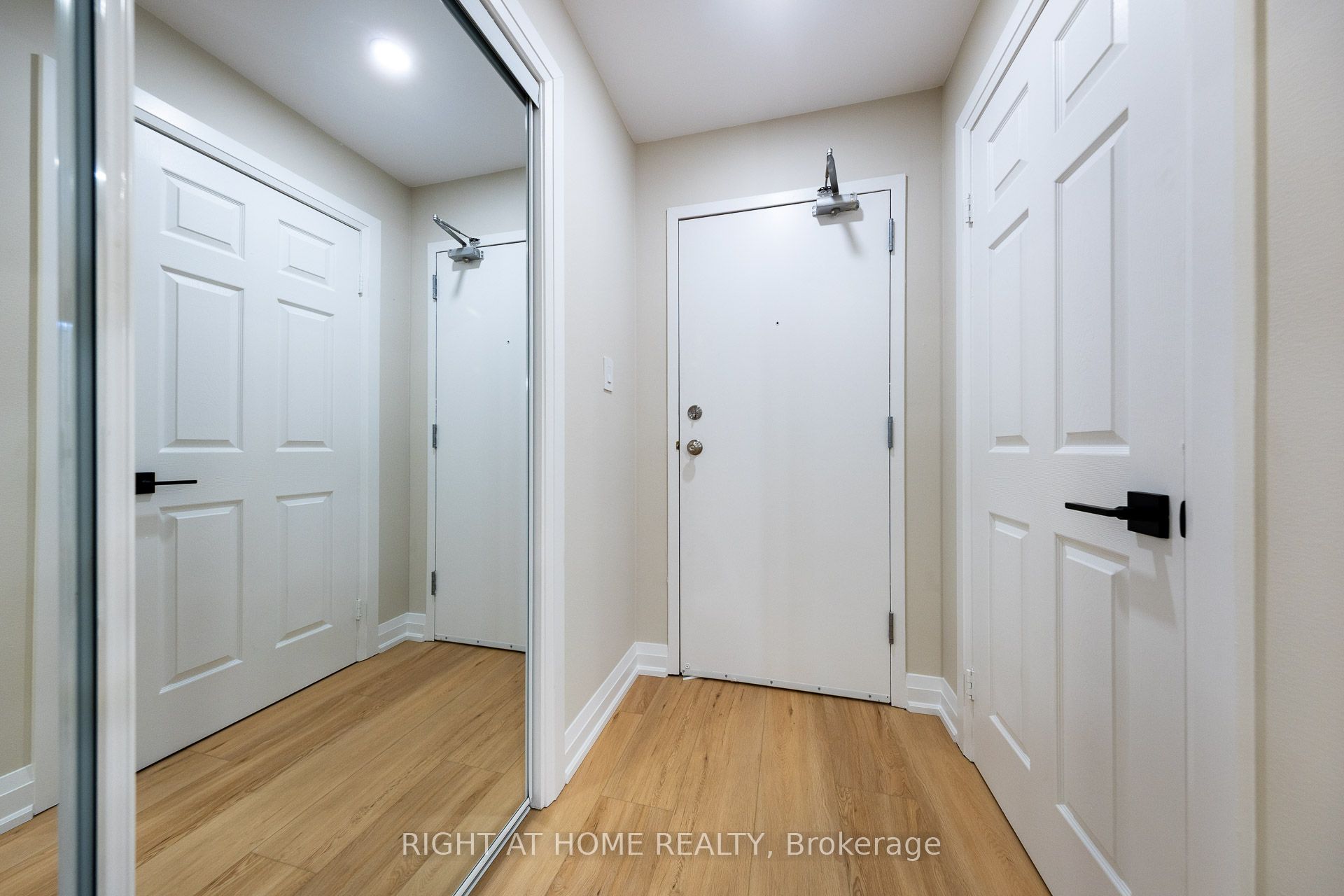 1450 Glen Abbey Gate 722