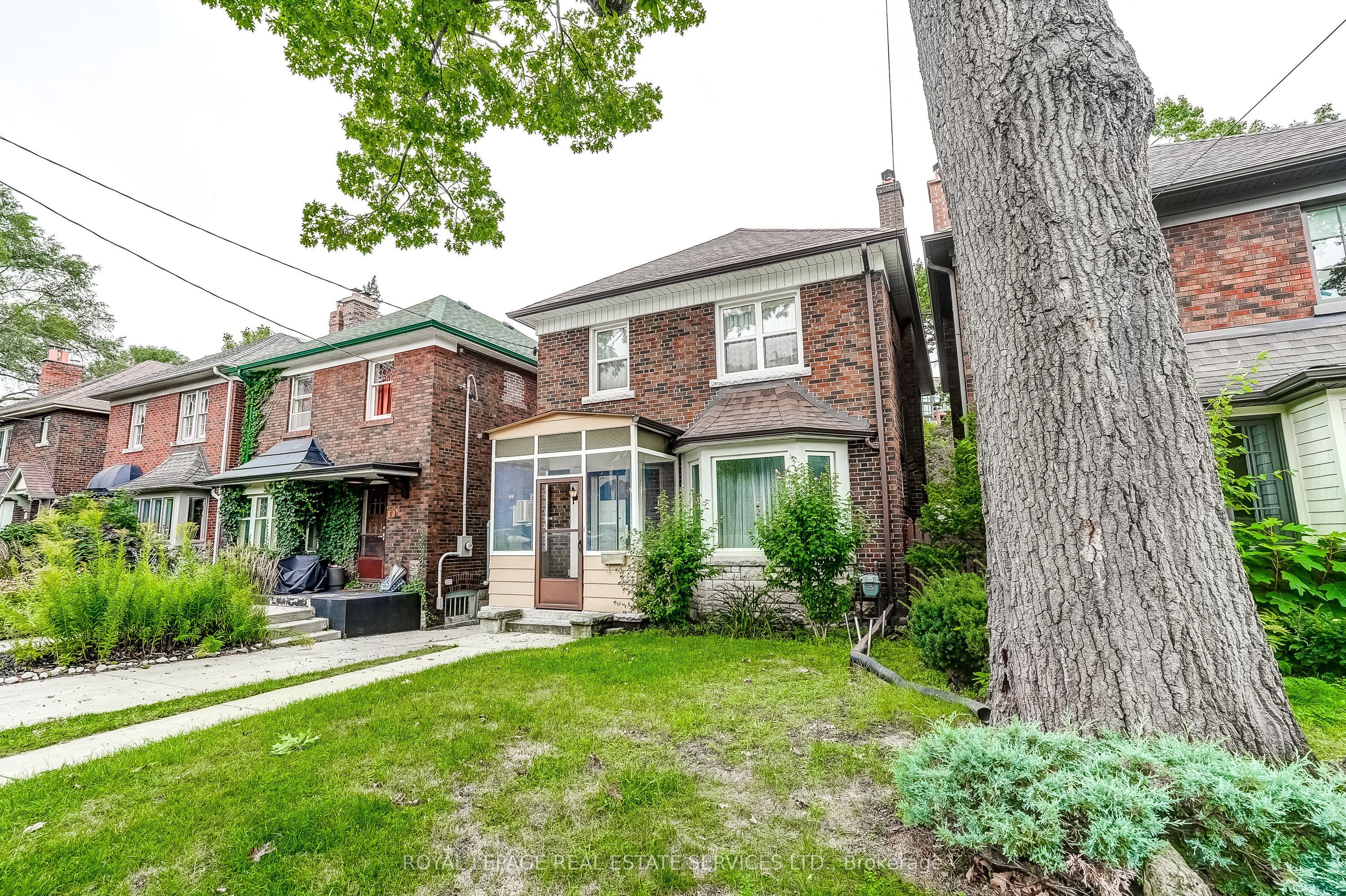 15 Oakview Avenue