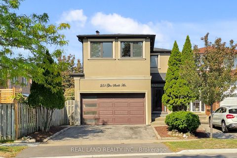 251 Glen Shields Avenue Vaughan ON L4K 2R1
