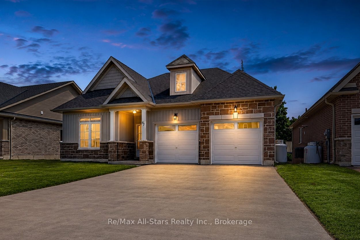 Photo 1 of 26 — 67 Hillcroft Way, Kawartha Lakes, ON K0M 1A0