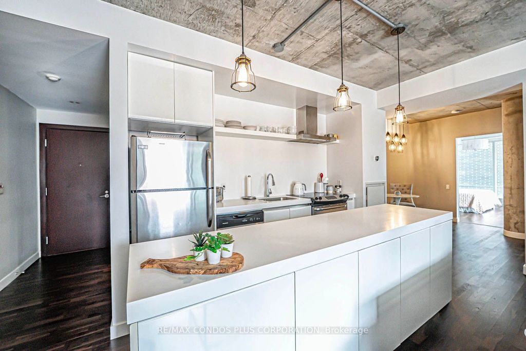 Photo of 75 Portland Street #424, Toronto, ON M5V 2M9 (MLS # C12424513)