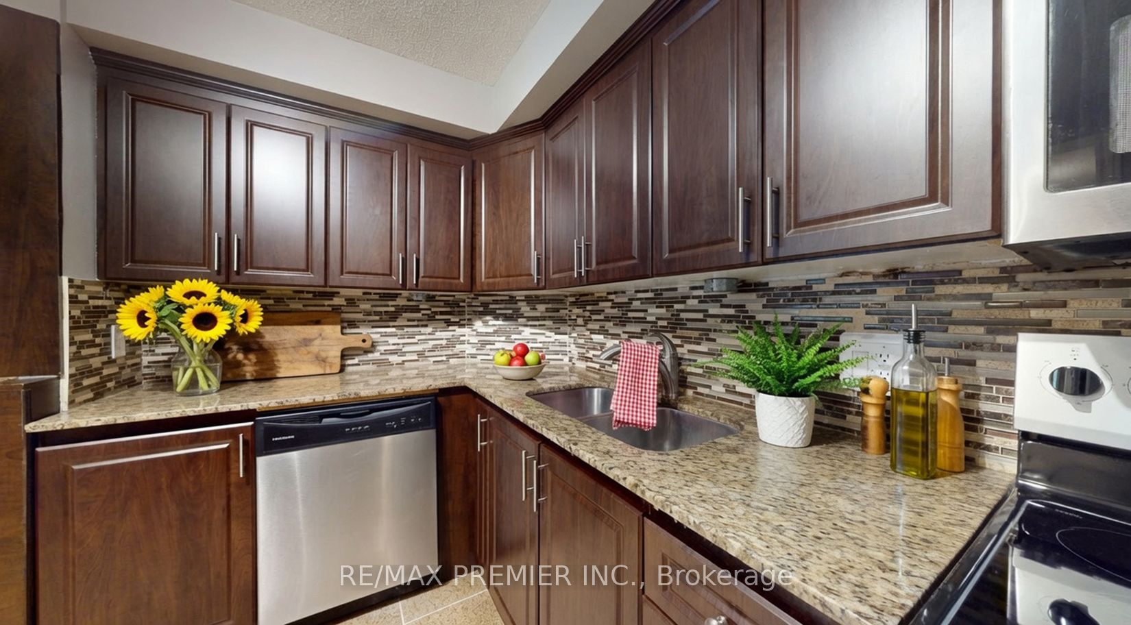 1250 Mississauga Valley Boulevard 51