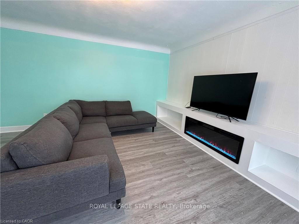 Photo of 118 Jacobson Avenue, St. Catharines, ON L2T 3A5 (MLS # X13022398)