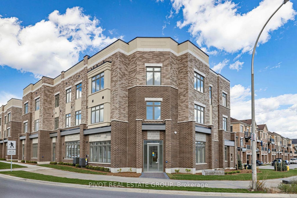 Photo of 2 Upper Paradise Way, Whitby, ON L1P 0S2 (MLS # E14084934)
