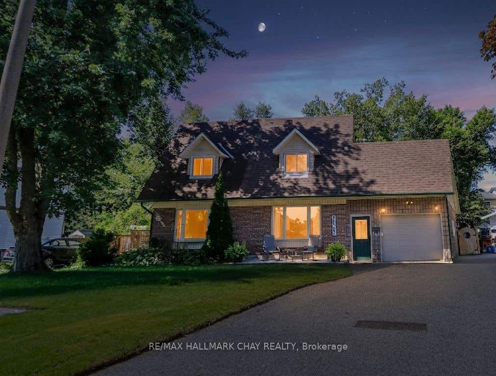 Photo of 32 Wilde Place, Barrie, ON L4N 4W7 (MLS # S13703554)