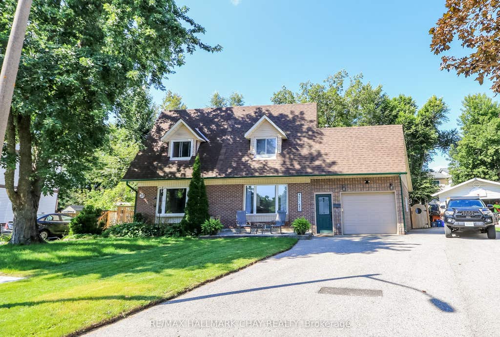 Photo of 32 Wilde Place, Barrie, ON L4N 4W7 (MLS # S13703554)