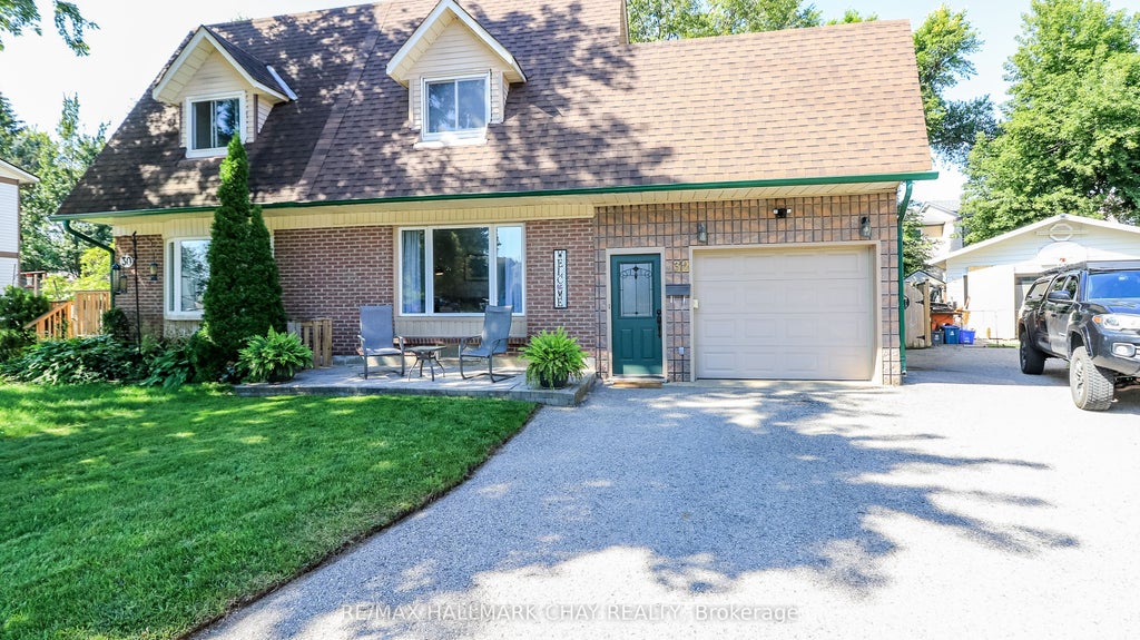 Photo of 32 Wilde Place, Barrie, ON L4N 4W7 (MLS # S13703554)