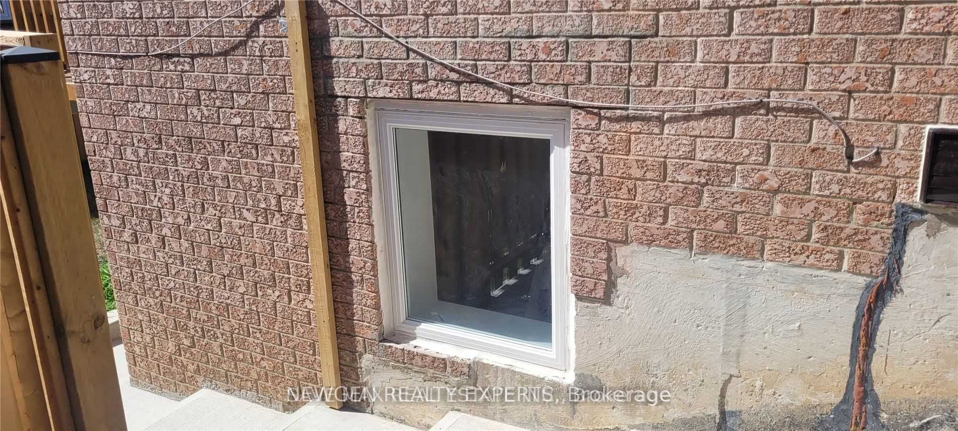 3080 Olympus Mews Bsmnt/2